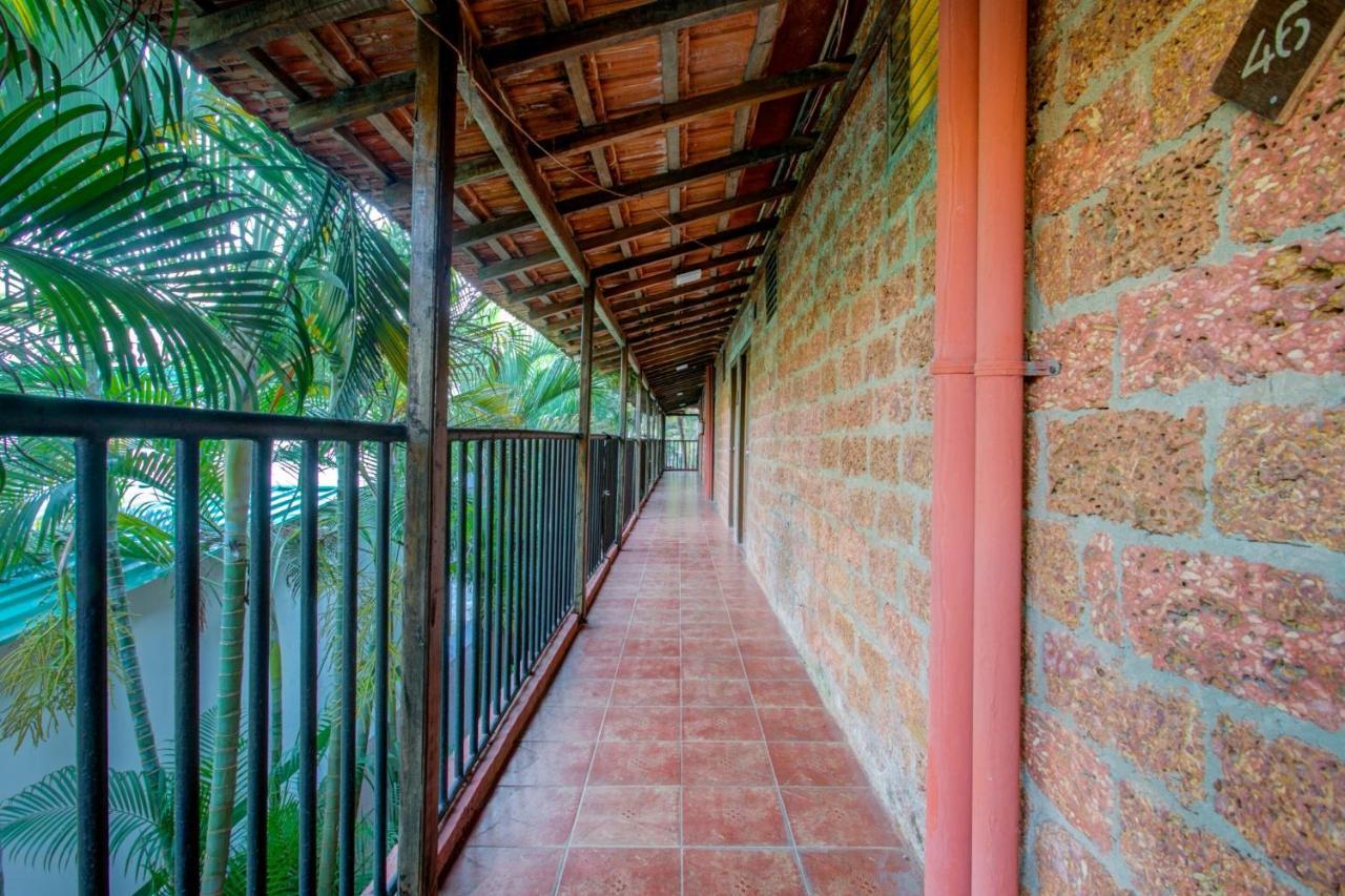 Sea Breeze Beach, Calangute, Goa Экстерьер фото